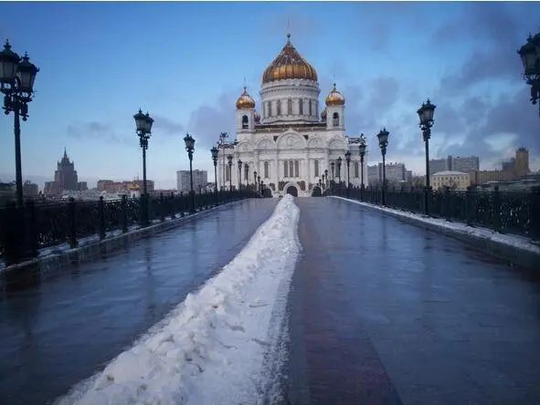 Существует мнение что в Москве нечего смотреть что город шумный и - фото 8