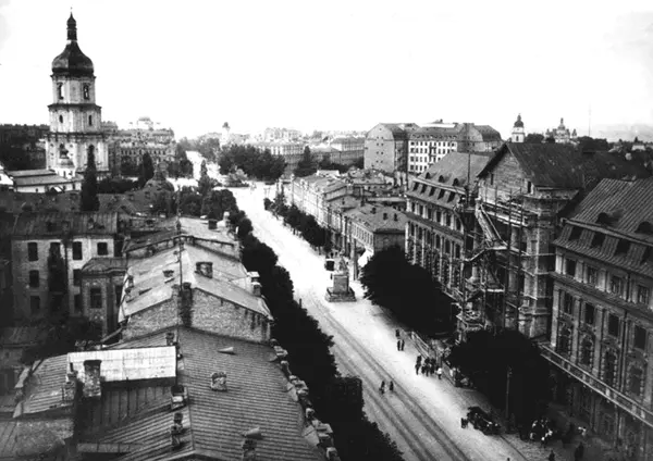 Владимирская улица Справа здание земской управы в центре памятник св - фото 5