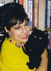Carole with the late Midnight Louie Jr ML III appears in the halfmoon - фото 82