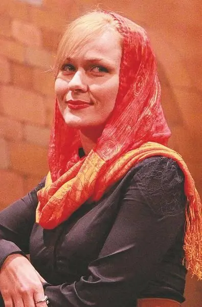 Болатмирзаева Мадина актриса Идрисова Линда актриса Эжиев Хабибул - фото 53