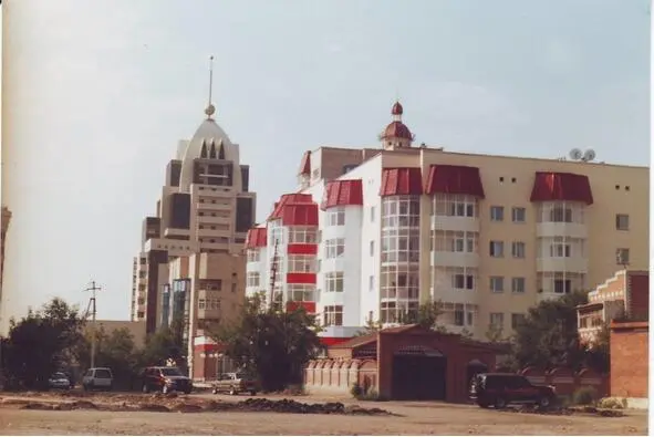 Астана 2004 Далее все развалины или развалить окончательно или обклеить - фото 4