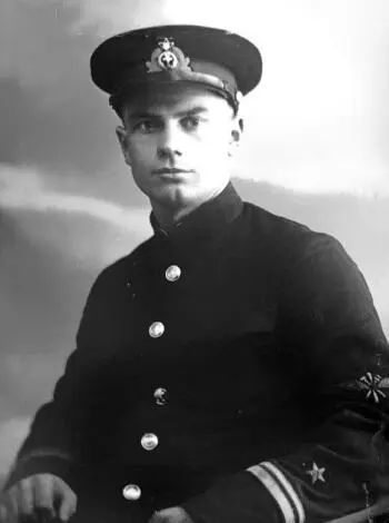 Борис Безруков друг с 1936 года Всю войну были вместе 1940 год Этим - фото 10