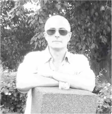 Поэт и композитор Родился 23 июня 1960 г в Твери Образование высшее - фото 10