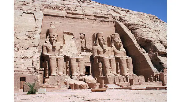Египет АбуСимбел Храм Рамзеса II Храм был построен в XIII веке до нэ по - фото 1