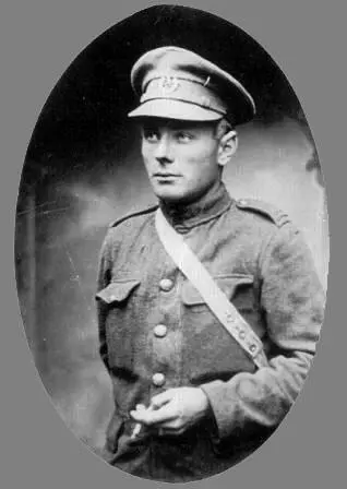 Знамя Дайеровского батальона Пленные красноармейцы в лагере на Кегострове - фото 24