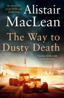 Алистер Маклин The Way to Dusty Death обложка книги