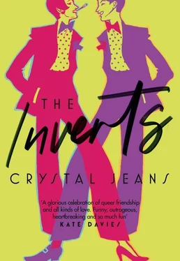 Crystal Jeans The Inverts обложка книги