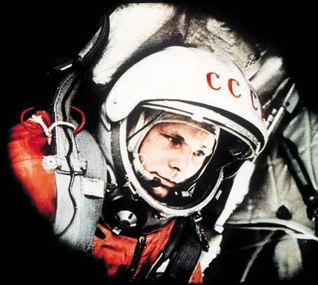 Юрий Гагарин 12 апреля 1961 г Тренировочное приводнение Меркурия 26 апреля - фото 6