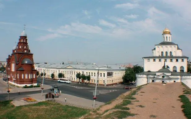 столичной власти и ремонтируем здание присели отдохнуть и тут видим вас Вы - фото 34
