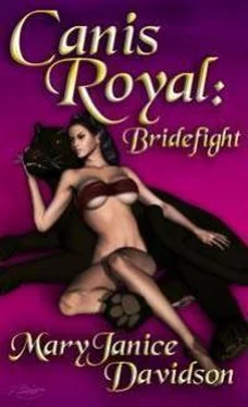 Мэри Дэвидсон Canis Royal Bridefight