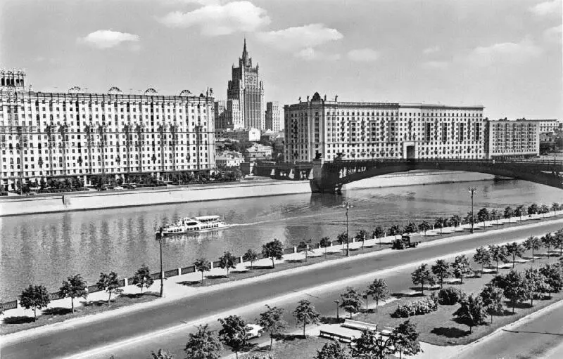 Москва и москвичи 1960е годы И коль мы так далеко забежали вперед то можно - фото 15