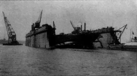 Красный Кавказ во время спуска на воду 9 сентября 1930 г Буксировка - фото 8