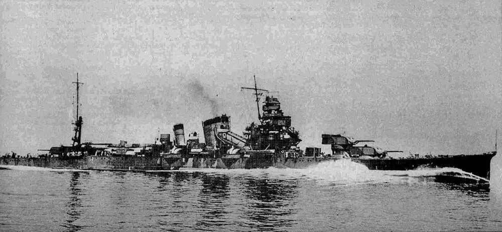 Фурутака на испытаниях 9 июня 1939 г после модернизации Аоба в 1935 - фото 100
