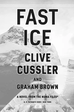 Clive Cussler Fast Ice обложка книги