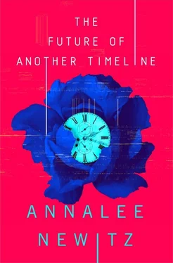 Аннали Ньюиц The Future of Another Timeline обложка книги