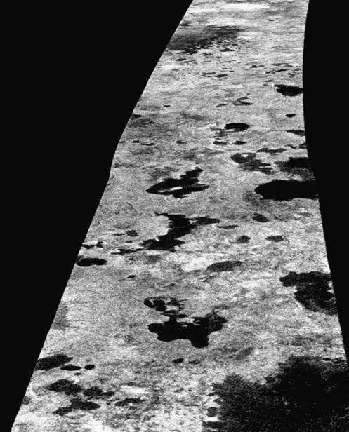 In this image taken by the international space probe Cassini we got our first - фото 21