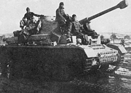 Танк Pz IV с длинноствольной 43 или 48 калибров 75мм пушкой Оба этих типа - фото 65