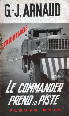 G.J. Arnaud Le Commander prend la piste обложка книги