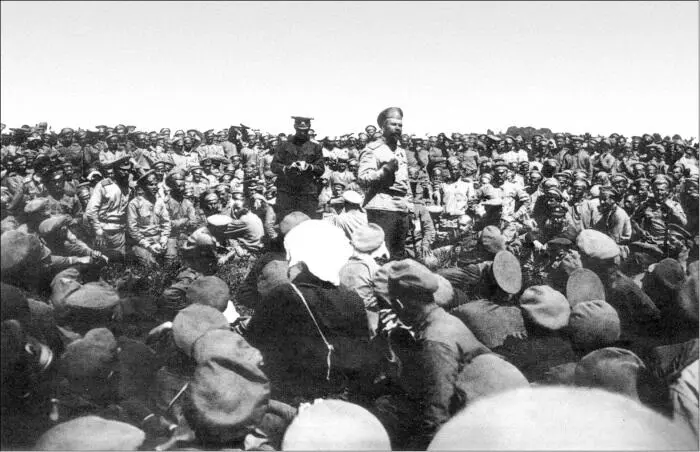 Митинг на фронте Демонстрация в Москве Февраль 1917 г АИ Гучков - фото 22