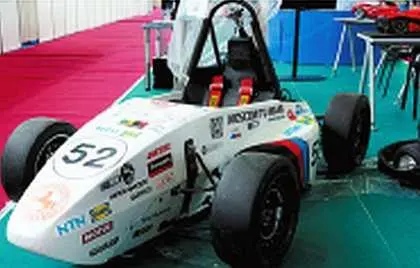 Модели спортивных автомобилей созданные студентами московских вузов - фото 9