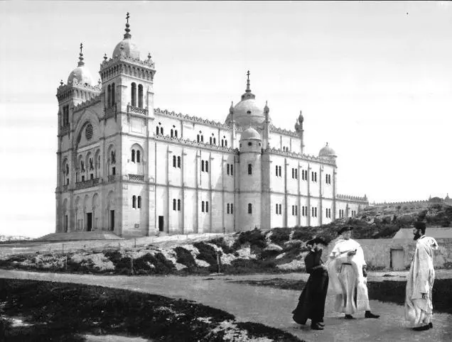 Собор святого Людовика построен в 18931897 гг Акведук заложили в свое время - фото 72