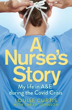 Louise Curtis A Nurse's Story обложка книги