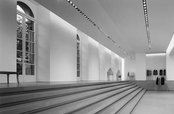 21 Шоурум бренда Jil Sander в Милане Архитектура Gabellini Associates - фото 1