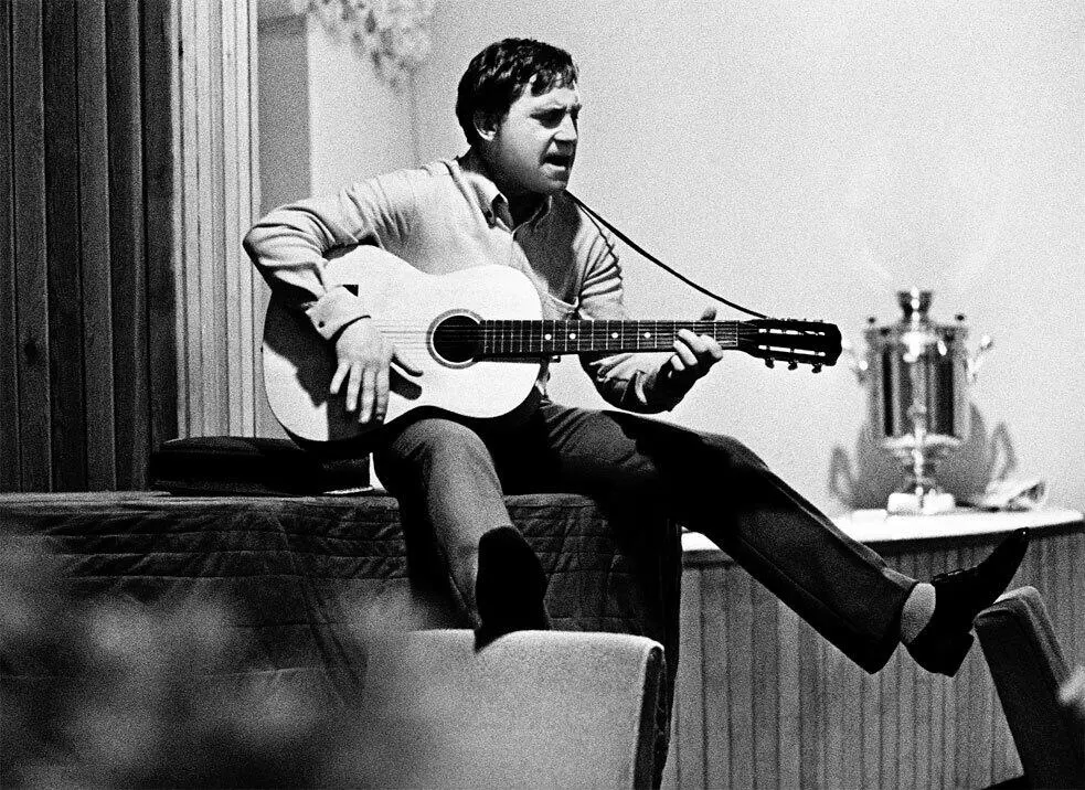 Выступление Владимира Высоцкого перед закрытием театрального сезона 1968 г - фото 10