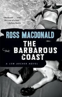 Росс Макдональд The Barbarous Coast обложка книги