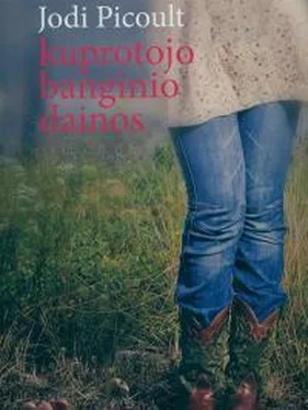 Джоди Пиколт Kuprotojo banginio dainos обложка книги