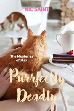 Ник Сайнт Purrfectly Deadly обложка книги