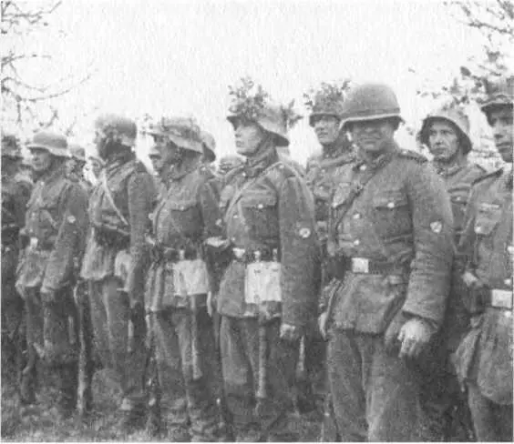 Подразделение 360го полка фон Рентельна Франция март 1944 г - фото 19