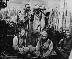 Китайцыманзы Они традиционно занимались охотой рыбной ловлей заготовкой - фото 4