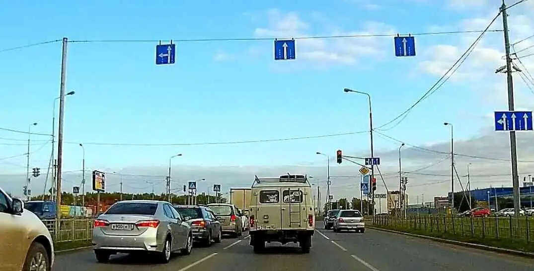Движение по проезжей части должно осуществляться строго по полосам 98 При - фото 199