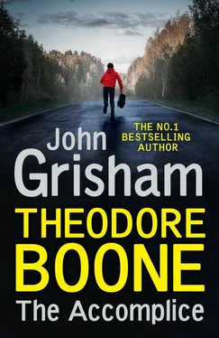 John Grisham Theodore Boone: The Accomplice обложка книги
