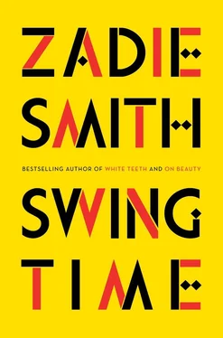 Zadie Smith Swing Time обложка книги