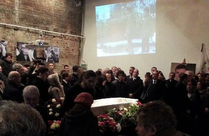 Борис Немцов был прост в общении без всякого снобизма и зазнайства Общался на - фото 8