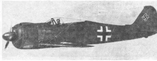 FW190V1 после переделки кока Особенности конструкции фонаря кабины FW190 - фото 8