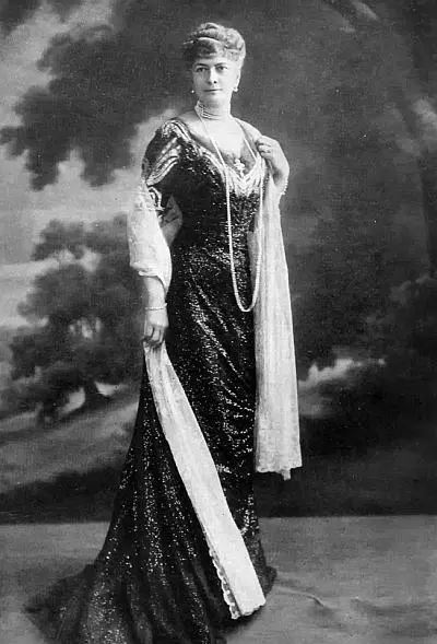 Леди Тодд в вечернем платье от Дома моды Ворт 1906 Дочери королевы Виктории - фото 114