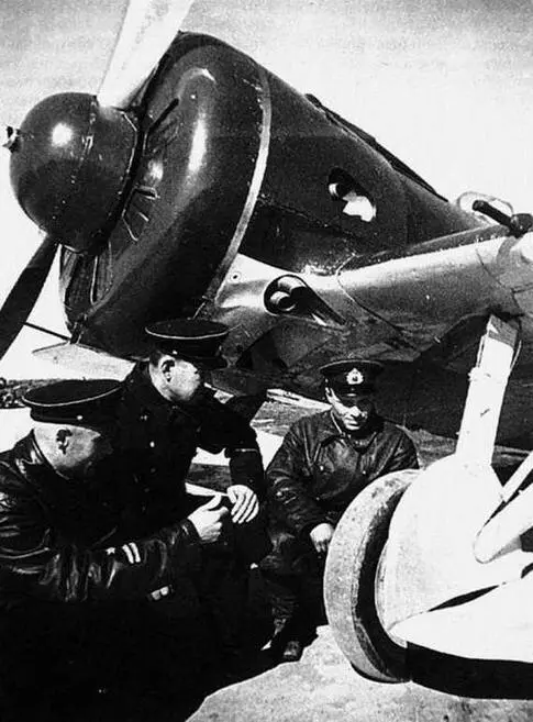 13я отдельная отдельная авиаэскадрилья ВВС Балтийского Флота 1940 г - фото 83