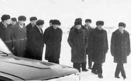 С председателем Совета Министров СССР Н А Косыгиным заместителем - фото 36