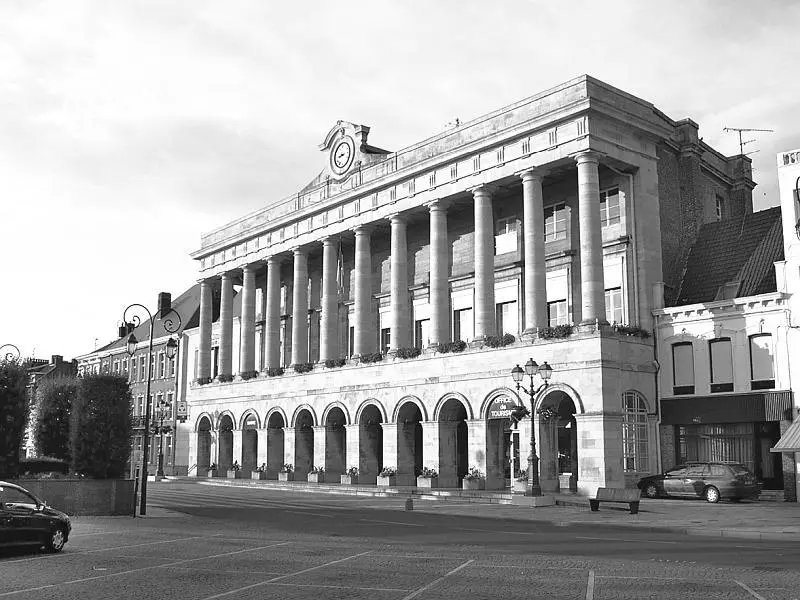 Мэрия города Азбрук Фото автора Казаки шумно пировали в таверне Трех - фото 8