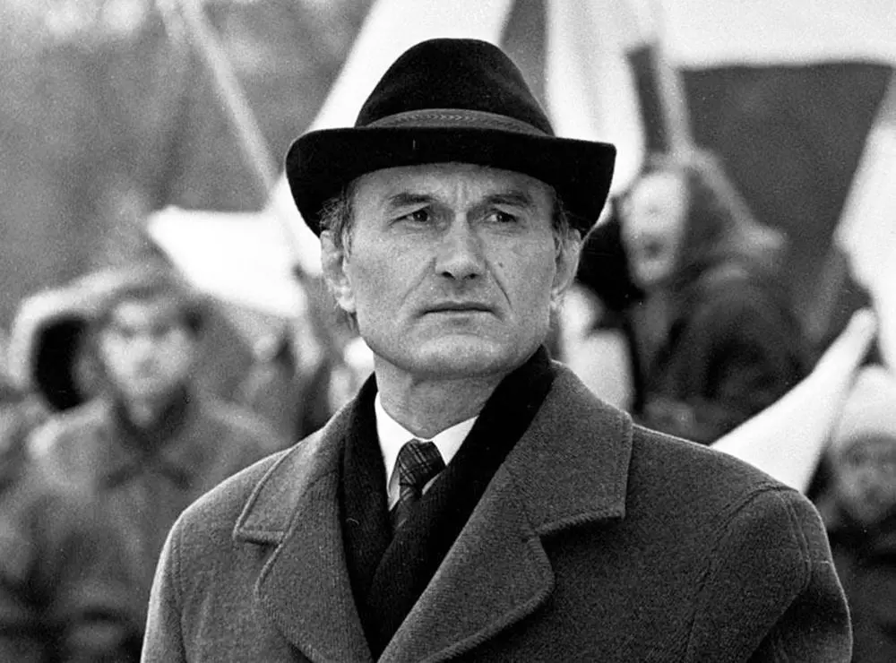 Не знаю делали ли социологи в 1994 году кросстаблицы чтобы узнать как - фото 13