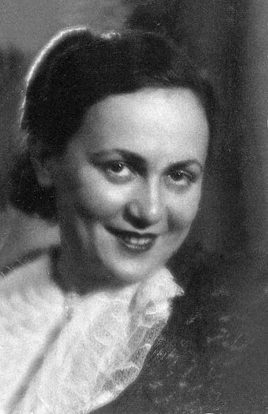 Моя мама Отец на фронте военная контрразведка 1943 г Страшные дни в - фото 3