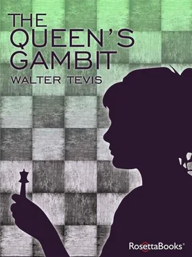 Уолтер Тевис The Queen's Gambit обложка книги