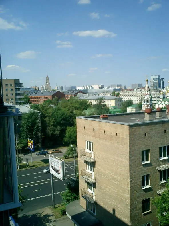 Вид на проспект из окна дома 9 фото 2012 г Улица Тимура Фрунзе д 10 - фото 5