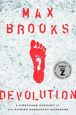 Макс Брукс Devolution: A Firsthand Account of the Rainier Sasquatch Massacre обложка книги