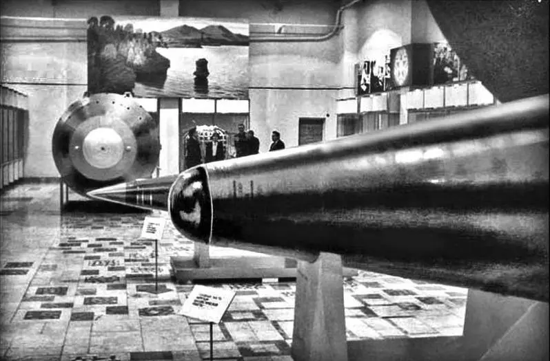 В Музее ядерного оружия представлены не только образцы различных изделий но - фото 127