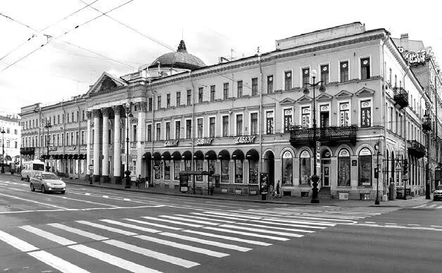 В одном из этих домов жил знаменитый дипломат фон Геккерн вошедший в историю - фото 24