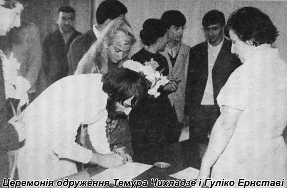 Я не боюсь Здається трохи все ж боїшся Я не боюсь нічого ані - фото 4